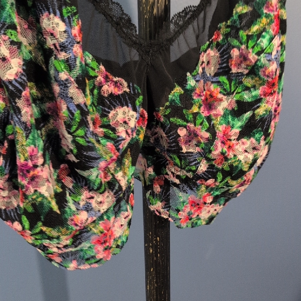 Victoria's Secret Black Floral Bra
